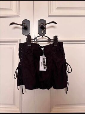 Weekday mini skirt with lace hook - Size S (US 4-6)